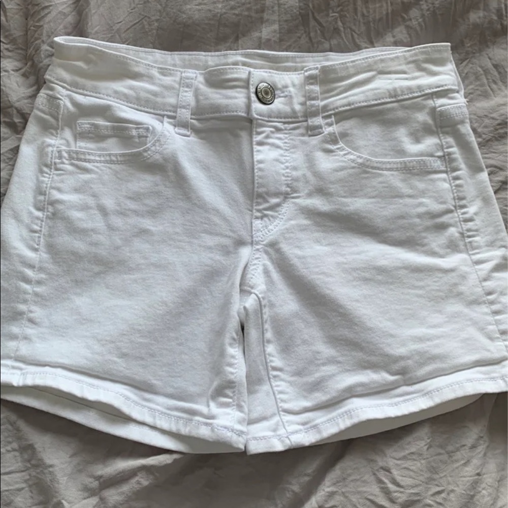 American Eagle White Shorts